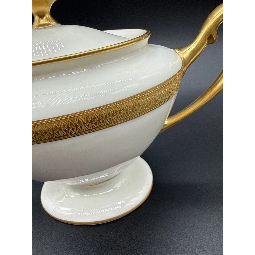 Lenox Ivory Fine China Gold Encrusted Creamer and Sugar Bowl Set 24k Gold Trim